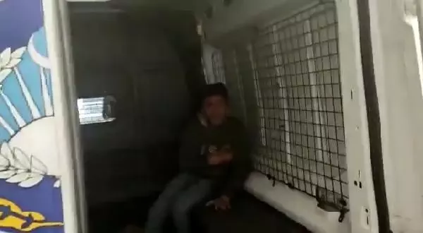 Şanlıurfa'da araca kilitlenen çocuk korumaya alındı; zabıtaya soruşturma