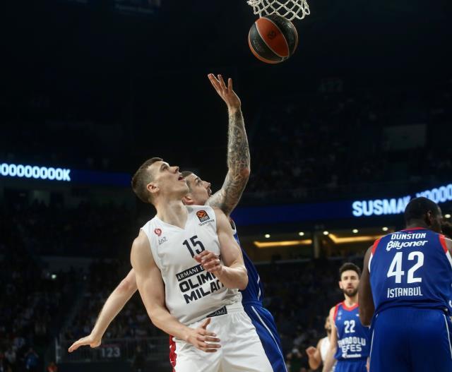 Final-Four bir adım uzaklıkta! Anadolu Efes ezdi geçti