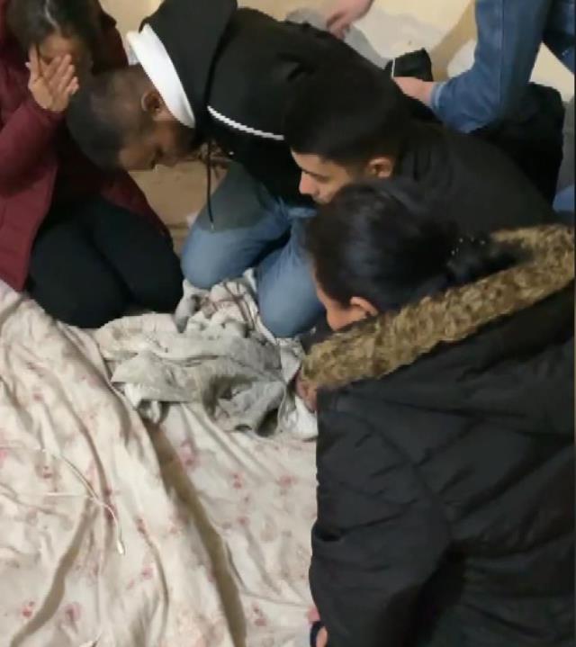 Taksim'de Pakistanlılar Nepalli turist, nefes kesen bir operasyonla kurtarıldı