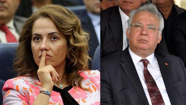 Görevden alınan Uşak Valisi Funda Kocabıyık'ın vatandaşları azarladığı görüntü yeniden gündem oldu Görevden alınan Uşak Valisi Funda Kocabıyık'ın vatandaşları azarladığı görüntü yeniden gündem oldu