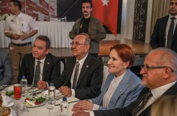 Akşener'den 'DEVA seçimlere kendi adıyla girecek' diyen Babacan'a yönelik ilk açıklama