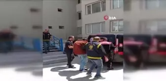 Kendilerini polis ve savcı olarak tanıtıp, 678 bin lirasını aldılar