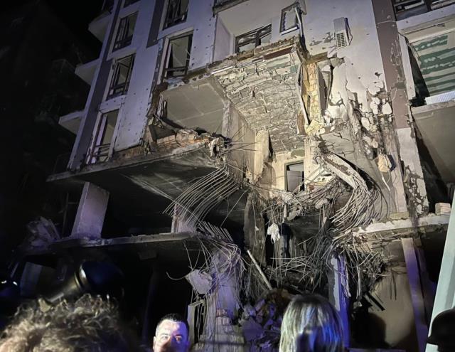 Son Dakika: Rusya, Ukrayna'nın başkenti Kiev'de bir apartmanı hava saldırısıyla vurdu Son Dakika: Rusya, Ukrayna'nın başkenti Kiev'de bir apartmanı hava saldırısıyla vurdu
