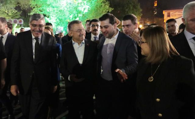 Fuat Oktay: Yuvarlak masa etrafında senaryo yazıyorlar Fuat Oktay: Yuvarlak masa etrafında senaryo yazıyorlar