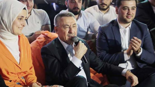 Fuat Oktay: Yuvarlak masa etrafında senaryo yazıyorlar Fuat Oktay: Yuvarlak masa etrafında senaryo yazıyorlar