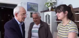Kılıçdaroğlu'ndan İstanbul'da Yaşamına Son Veren A.K.'nın Ailesine Taziye Ziyareti