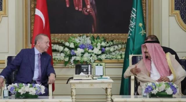 Resmi ziyaret için Suudi Arabistan'a giden Cumhurbaşkanı Erdoğan umre yaptı