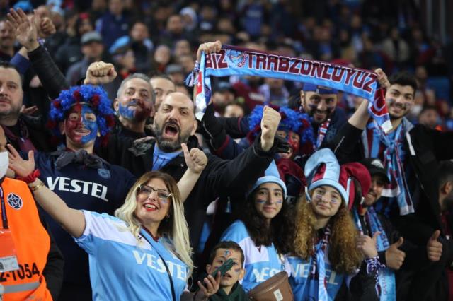 38 yıl sonra gelen zafer! Süper Lig'de şampiyon Trabzonspor 38 yıl sonra gelen zafer! Süper Lig'de şampiyon Trabzonspor