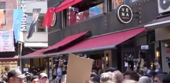 Beşiktaş'tan Taksim'e Çıkmak İsteyen Sendikalara Polis Müdahale Etti: Çok Sayıda Kişi Gözalıtna Alındı