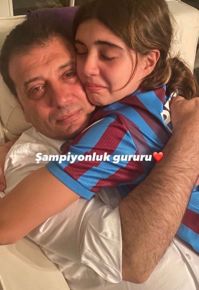 Trabzonspor'un şampiyonluğu sonrası İBB Başkanı Ekrem İmamoğlu gözyaşlarını tutamadı Trabzonspor'un şampiyonluğu sonrası İBB Başkanı Ekrem İmamoğlu gözyaşlarını tutamadı