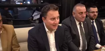 Babacan: 'Zamanında Yaptık, Yeniden Yapmak Çok Zor Değil. Ama Önce Şu Kadronun Bir Değişmesi Gerekiyor. Maç Çok Uzadı'