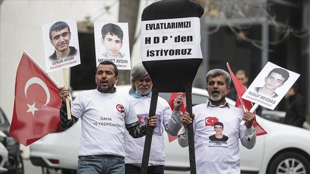HDP Genel Merkezi önünde ikinci gerginlik HDP Genel Merkezi önünde ikinci gerginlik