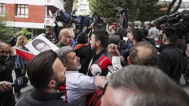 HDP Genel Merkezi önünde ikinci gerginlik HDP Genel Merkezi önünde ikinci gerginlik