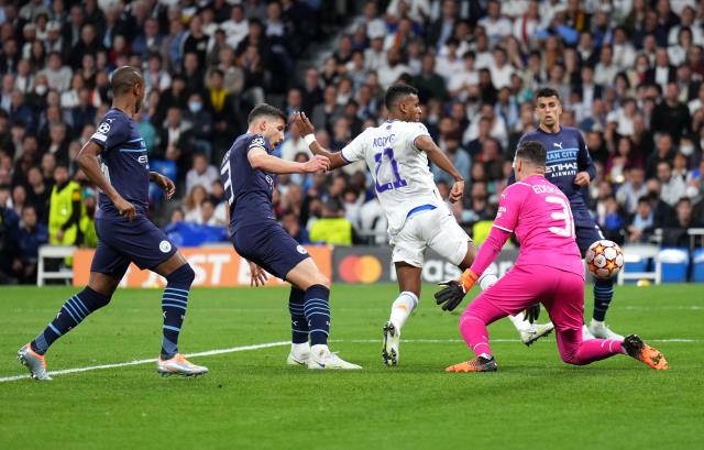 Şampiyonlar Ligi'nde tarihi gece! İmkansızı başaran Real Madrid, Manchester City'i eleyerek finale yükseldi Şampiyonlar Ligi'nde tarihi gece! İmkansızı başaran Real Madrid, Manchester City'i eleyerek finale yükseldi