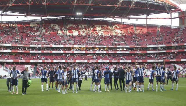 Ezeli rakibini son dakikada yıktı! Portekiz Ligi'nde şampiyon Porto Ezeli rakibini son dakikada yıktı! Portekiz Ligi'nde şampiyon Porto