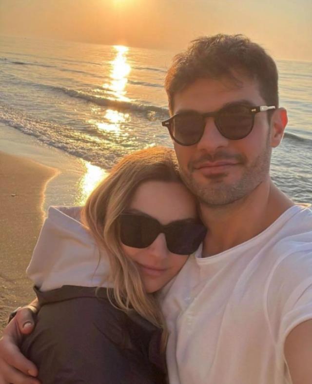 Sessiz sedasız evlenen Hadise ve Mehmet Dinçerler balayına çıktı Sessiz sedasız evlenen Hadise ve Mehmet Dinçerler balayına çıktı