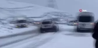 Van-Hakkari karayolu binek araçlara açıldı