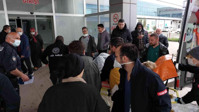 Tartıştığı sevgilisine 'Hakkını helal et' mesajı yazıp, kendini vurdu Tartıştığı sevgilisine 'Hakkını helal et' mesajı yazıp, kendini vurdu