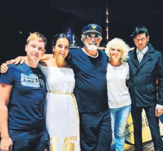 78 yaşındaki iş insanı Mehmet Birgen, kendisinden 45 yaş küçük Ukrayna güzeli ile evlendi