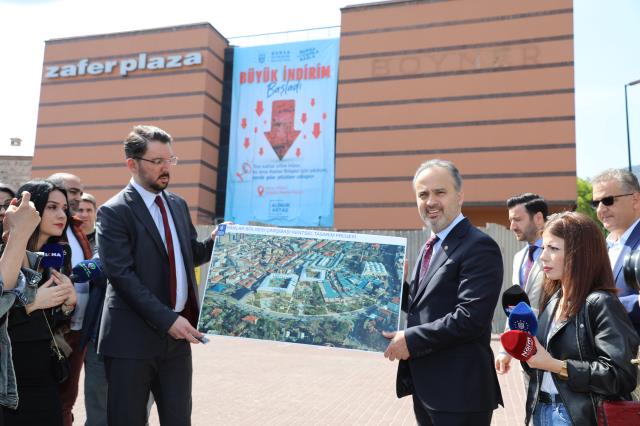 Bursa Büyükşehir Belediyesi'nin tarihi projesinde son engel de ortadan kalktı! AVM'ye ait bina yıkılıyor Bursa Büyükşehir Belediyesi'nin tarihi projesinde son engel de ortadan kalktı! AVM'ye ait bina yıkılıyor