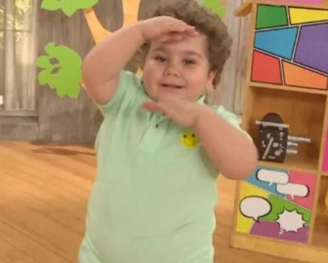 İştahına düşkünlüğüyle bilinen Çitos Efe'nin son hali sevenlerini şaşırttı İştahına düşkünlüğüyle bilinen Çitos Efe'nin son hali sevenlerini şaşırttı