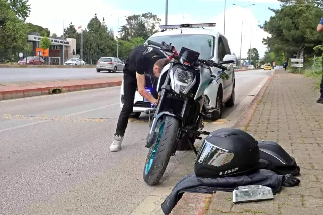 Otomobilin çarpıp kaçtığı yaralı genç, 'Hem okuyup hem çalışarak biriktirdiğim paralarla aldım' dediği motosikleti bırakamadı