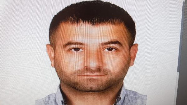 Uyuşturucu ticareti yapan 'Ay Grubu'nun elebaşı 7 aylık takip sonucu yakalandı Uyuşturucu ticareti yapan 'Ay Grubu'nun elebaşı 7 aylık takip sonucu yakalandı
