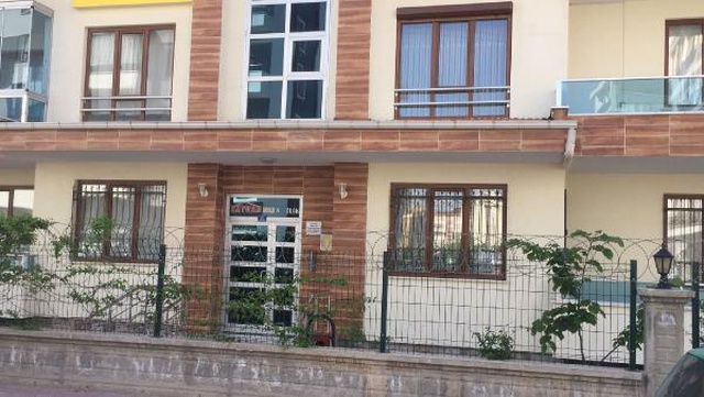 Aldattığını öne sürdüğü kocasına kalçasından bıçakladı Aldattığını öne sürdüğü kocasına kalçasından bıçakladı