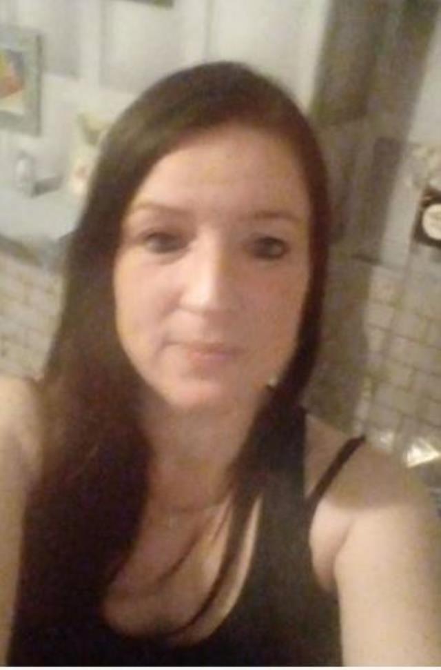 Annesinin evinde oturan kadın pencereden görüntüledi: Dünya üzerinde böyle bir güvercine hiç rastlamadım Annesinin evinde oturan kadın pencereden görüntüledi: Dünya üzerinde böyle bir güvercine hiç rastlamadım