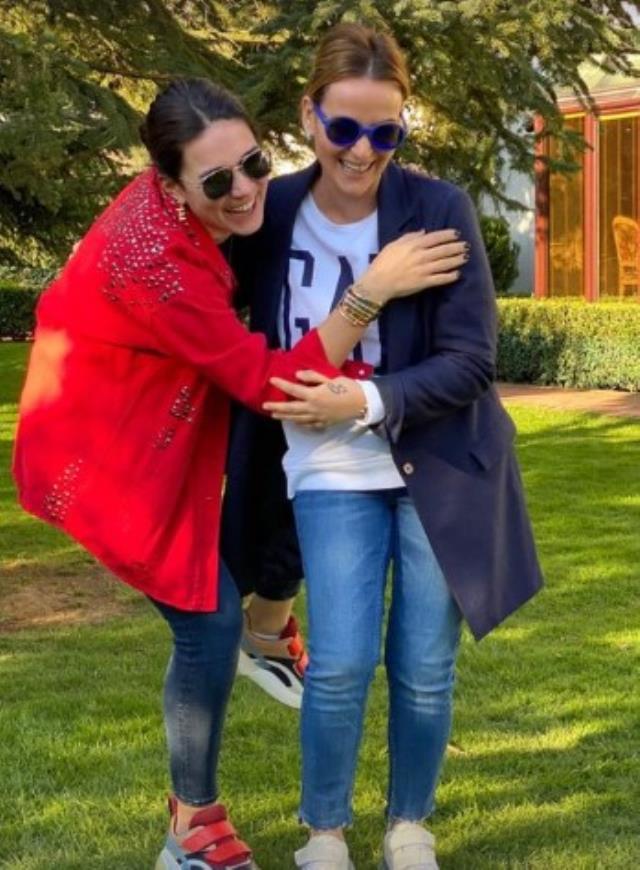 Buse Varol ve eltisi Merve Tektaş, sosyal medyada birbirini sildi