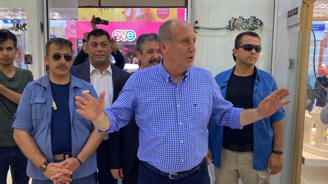Sinirlerine hakim olamayan Muharrem İnce, partisinden kovacağı tek grubu söyledi Sinirlerine hakim olamayan Muharrem İnce, partisinden kovacağı tek grubu söyledi