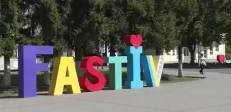 Ukrayna'nın Fastiv kenti, tehlikeli bölgelerden ayrılan siviller için sığınak oldu