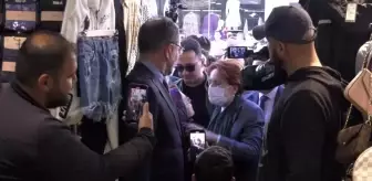 Akşener'in Karaman'da Dinlediği Yurttaş: 'Meral Abla Ben Asgari Ücretliyim. Ne Yap Ne Et, Asgari Ücrete Ek Zam Al'