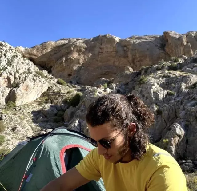 Boğaziçi Üniversitesi öğrencisi barfiks demirine asılı halde bulundu Boğaziçi Üniversitesi öğrencisi barfiks demirine asılı halde bulundu