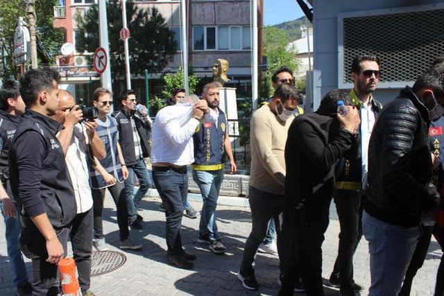 Fuhuş çetesi üyelerinin şifreleri konuşmaları ortaya çıktı: Son model araçlarımız geldi Fuhuş çetesi üyelerinin şifreleri konuşmaları ortaya çıktı: Son model araçlarımız geldi