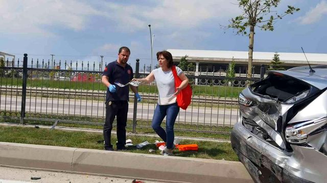 Kazada yaralanan kadın, aracındaki etler buzdolabına konulmadan hastaneye gitmedi