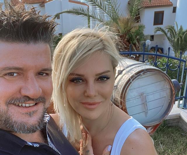 Beste Açar, 2 aylık aşkından evlilik teklifi aldı! Sevgilisinin eski eşi bombayı patlattı: Beste hamile ama Evren'in çocuğu olmuyor Beste Açar, 2 aylık aşkından evlilik teklifi aldı! Sevgilisinin eski eşi bombayı patlattı: Beste hamile ama Evren'in çocuğu olmuyor