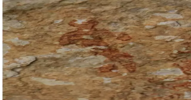 Çoban keçi ararken milattan önceki yazılı tasvirleri buldu, herkes bölgeye akın etti Çoban keçi ararken milattan önceki yazılı tasvirleri buldu, herkes bölgeye akın etti