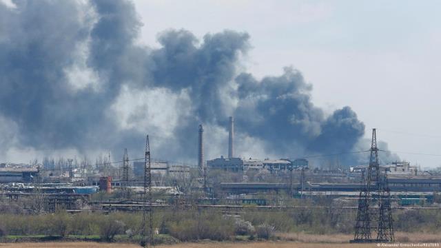 Rus kuşatmasındaki Azovstal'dan 264 Ukrayna askeri tahliye edildi