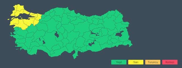 Kuvvetli yağışa dakikalar kala İstanbul'da trafik durma noktasına geldi