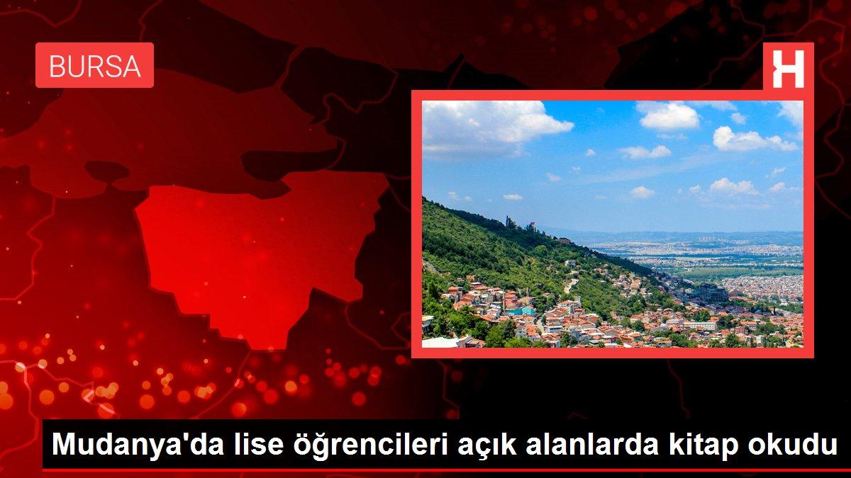 Mudanya'da lise öğrencileri açık alanlarda kitap okudu