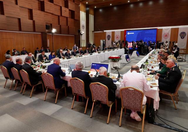 Son Dakika: Bakan Soylu, uyuşturucu ile mücadele çalışmaları hakkında bilgi verdi: Bir baron daha içeride Son Dakika: Bakan Soylu, uyuşturucu ile mücadele çalışmaları hakkında bilgi verdi: Bir baron daha içeride