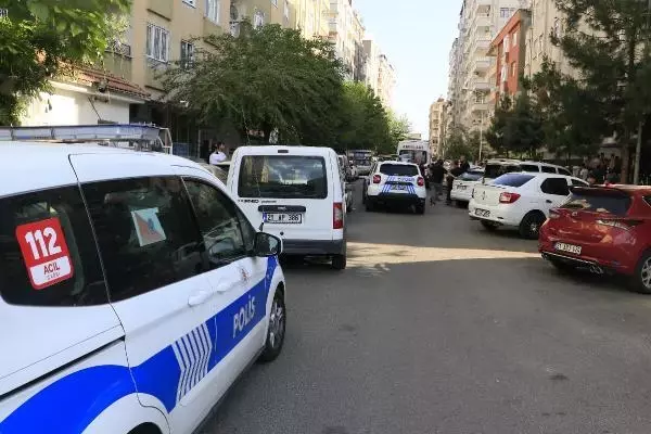 Diyarbakır'da boşanma aşamasında olduğu eşi tarafından bıçaklanan kadın hayatını kaybetti