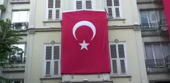 Şişli'de 19 Mayıs, Yüzlerce Kişinin Katıldığı Fener Alayıyla Kutlandı
