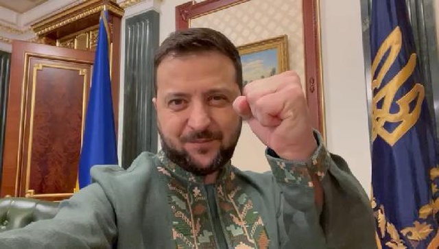 Zelenski, Vışıvanka Günü sebebiyle işlemeli gömleğini giydi Zelenski, Vışıvanka Günü sebebiyle işlemeli gömleğini giydi