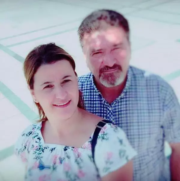 Boşanma aşamasındaki eşini sırtından vurarak öldüren koca tutuklandı Boşanma aşamasındaki eşini sırtından vurarak öldüren koca tutuklandı