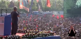 CHP'nin 'Milletin Sesi' Mitinginde Yurttaşlar Konuştu: 'Akşamdan Sabaha Zam Olur Mu... 8 Yaşındaki Çocuğumla Markete Gidemiyorum.