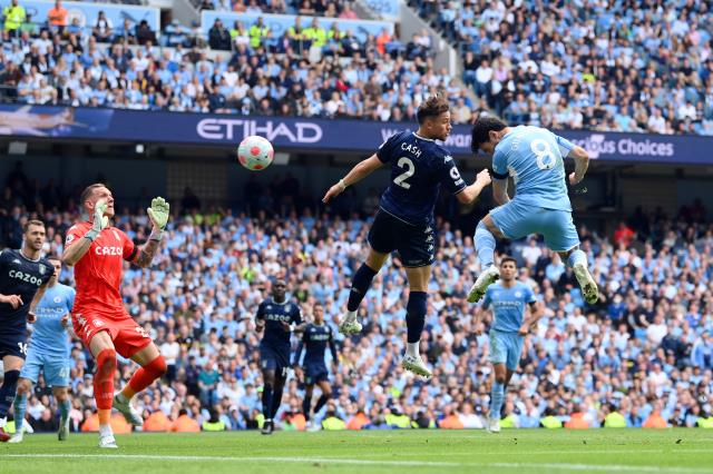 Premier Lig'de tarihi son! 2 farklı geriye düşen Manchester City, 5 dakikada 3 gol atıp şampiyon oldu
