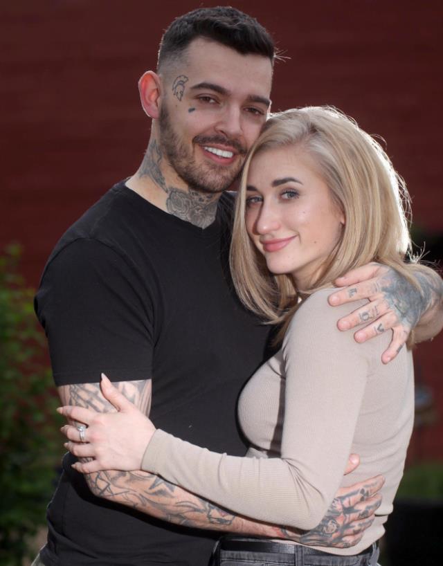Ukraynalı mülteciyi evine alan genç çiftin 10 yıldır devam eden birliktelikleri 10 günde bitti Ukraynalı mülteciyi evine alan genç çiftin 10 yıldır devam eden birliktelikleri 10 günde bitti