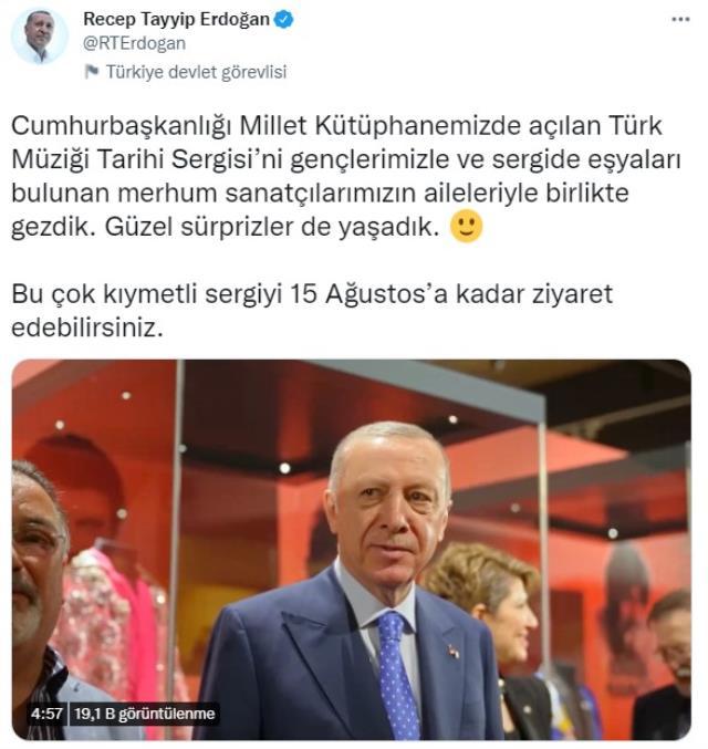 Türk müziği performansı dinleyen Cumhurbaşkanı Erdoğan espriyi patlattı: Sıkıysa Müslüm baba söyleyin Türk müziği performansı dinleyen Cumhurbaşkanı Erdoğan espriyi patlattı: Sıkıysa Müslüm baba söyleyin